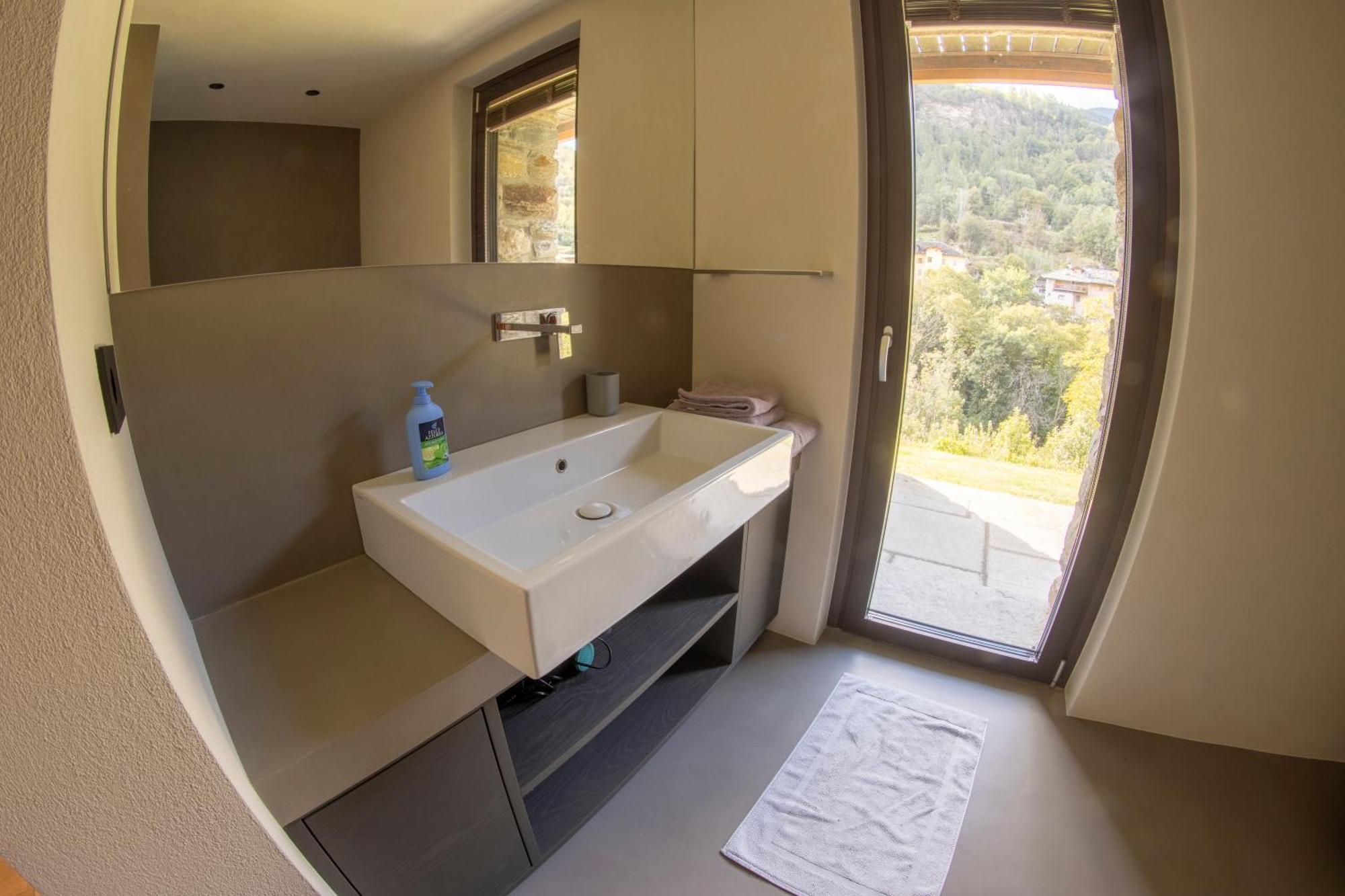 Little Paradise - Ampio Monolocale Arvier Luaran gambar